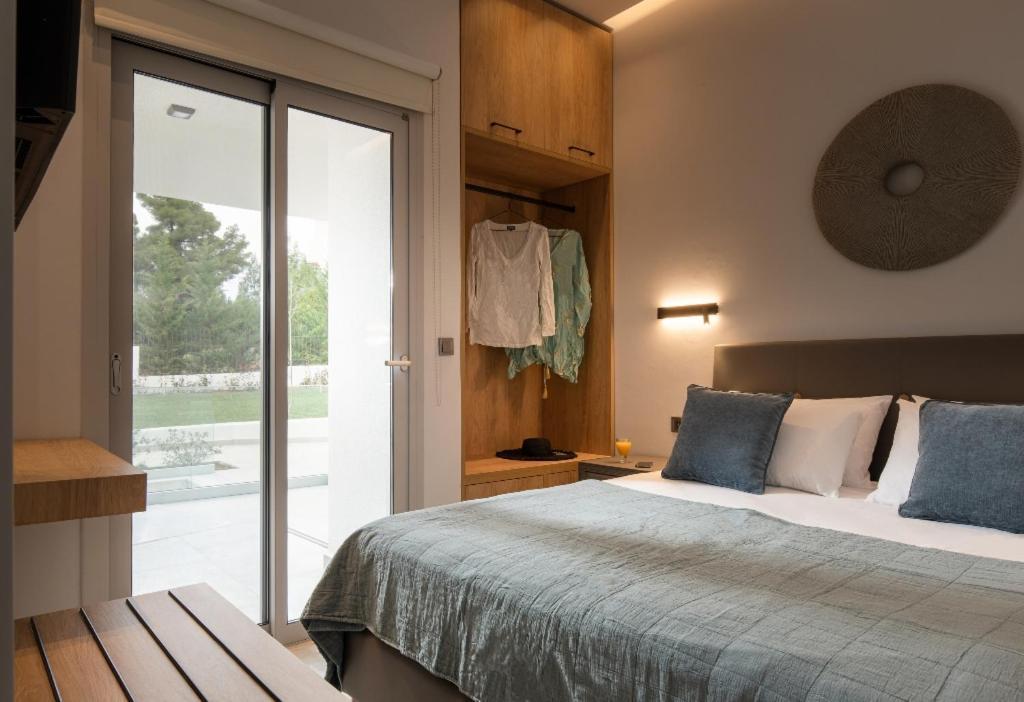 Nikiti Botanic Pool Suites Ngoại thất bức ảnh