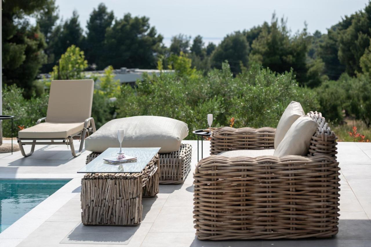 Nikiti Botanic Pool Suites Ngoại thất bức ảnh