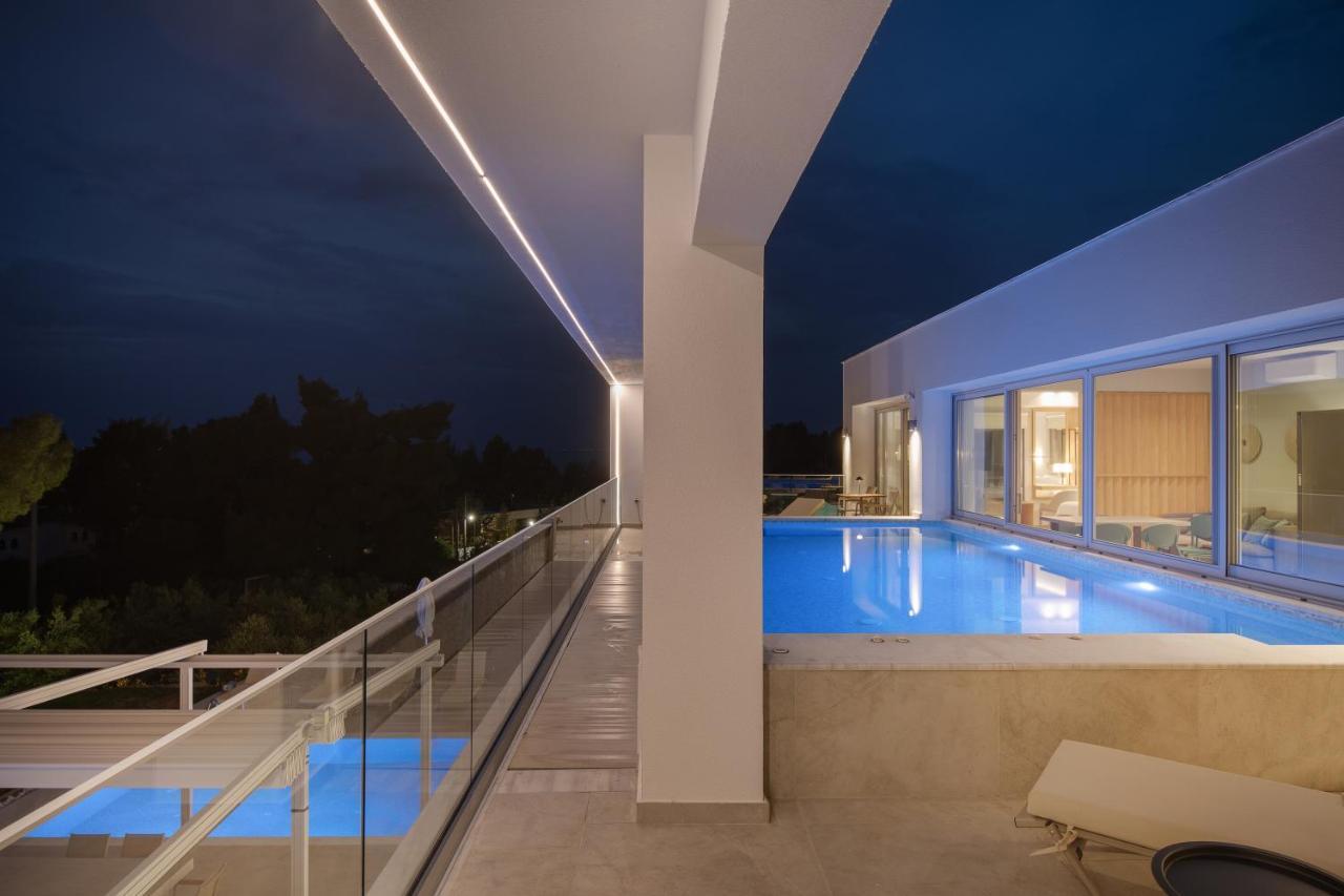 Nikiti Botanic Pool Suites Ngoại thất bức ảnh