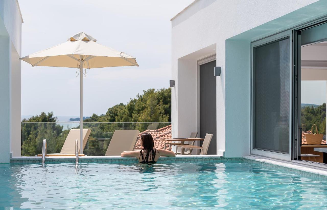 Nikiti Botanic Pool Suites Ngoại thất bức ảnh