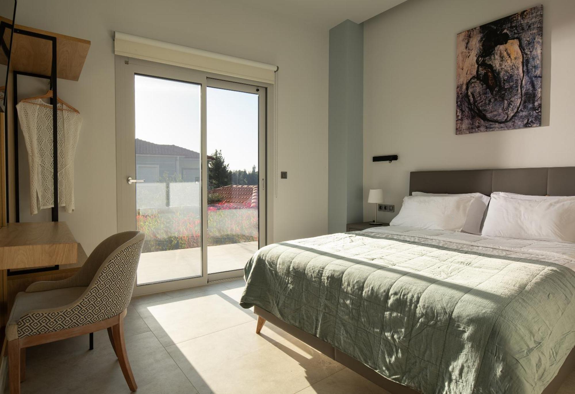 Nikiti Botanic Pool Suites Ngoại thất bức ảnh